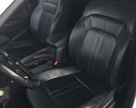 Киа Sportage 2013 в Киеве на Automoto.ua Белый Киа Sportage, объемом двигателя 2 л и пробегом 201 тыс. км за 13200 $, фото 8 на Automoto.ua