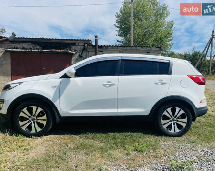 Белый Киа Sportage, объемом двигателя 2 л и пробегом 205 тыс. км за 16000 $, фото 2 на Automoto.ua