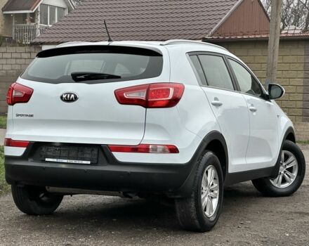 Білий Кіа Sportage, об'ємом двигуна 2 л та пробігом 121 тис. км за 12300 $, фото 8 на Automoto.ua