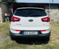 Белый Киа Sportage, объемом двигателя 2 л и пробегом 205 тыс. км за 16000 $, фото 4 на Automoto.ua