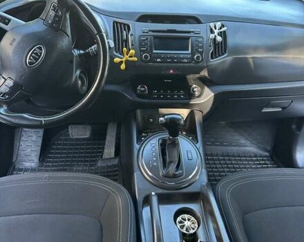 Білий Кіа Sportage, об'ємом двигуна 2 л та пробігом 156 тис. км за 13700 $, фото 21 на Automoto.ua