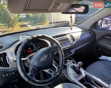 Белый Киа Sportage, объемом двигателя 2 л и пробегом 198 тыс. км за 14200 $, фото 9 на Automoto.ua