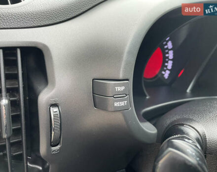 Білий Кіа Sportage, об'ємом двигуна 2 л та пробігом 234 тис. км за 13950 $, фото 20 на Automoto.ua