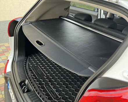 Кіа Sportage 2013 у Запоріжжя на Automoto.ua Білий Кіа Sportage, об'ємом двигуна 1.7 л та пробігом 163 тис. км за 12850 $, фото 38 на Automoto.ua