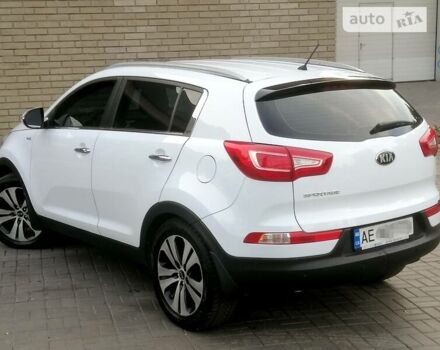 Белый Киа Sportage, объемом двигателя 2 л и пробегом 102 тыс. км за 13800 $, фото 10 на Automoto.ua