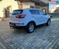 Білий Кіа Sportage, об'ємом двигуна 2 л та пробігом 223 тис. км за 14950 $, фото 68 на Automoto.ua
