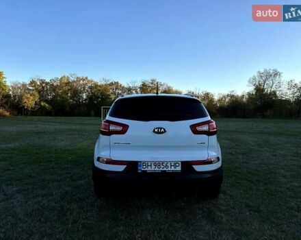 Белый Киа Sportage, объемом двигателя 1.69 л и пробегом 222 тыс. км за 12000 $, фото 12 на Automoto.ua