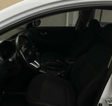 Кіа Sportage 2013 у Запоріжжя на Automoto.ua Білий Кіа Sportage, об'ємом двигуна 1.7 л та пробігом 163 тис. км за 12850 $, фото 99 на Automoto.ua