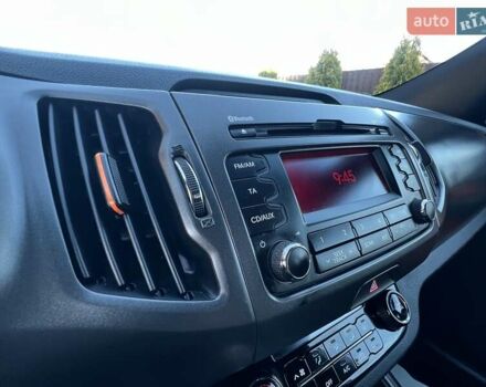 Білий Кіа Sportage, об'ємом двигуна 2 л та пробігом 223 тис. км за 14950 $, фото 83 на Automoto.ua