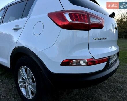 Белый Киа Sportage, объемом двигателя 1.69 л и пробегом 222 тыс. км за 12000 $, фото 13 на Automoto.ua
