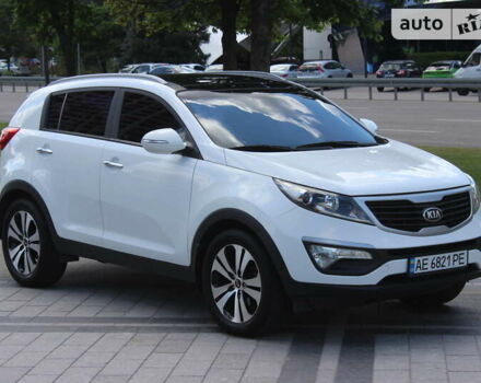 Білий Кіа Sportage, об'ємом двигуна 2 л та пробігом 200 тис. км за 14999 $, фото 5 на Automoto.ua