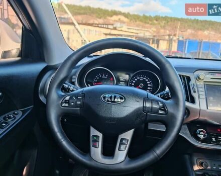 Белый Киа Sportage, объемом двигателя 0 л и пробегом 195 тыс. км за 15300 $, фото 15 на Automoto.ua