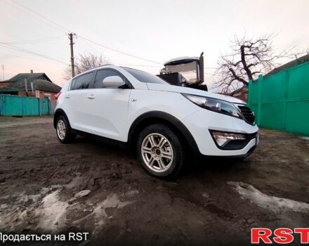 Білий Кіа Sportage, об'ємом двигуна 1.7 л та пробігом 107 тис. км за 13900 $, фото 3 на Automoto.ua