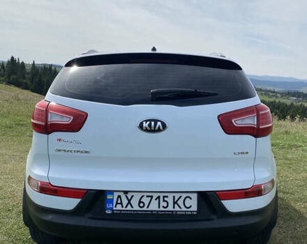 Белый Киа Sportage, объемом двигателя 1.69 л и пробегом 196 тыс. км за 11200 $, фото 6 на Automoto.ua