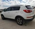 Белый Киа Sportage, объемом двигателя 0 л и пробегом 153 тыс. км за 1600 $, фото 1 на Automoto.ua