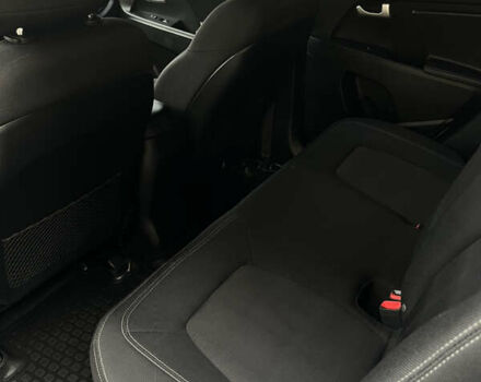 Кіа Sportage 2013 у Запоріжжя на Automoto.ua Білий Кіа Sportage, об'ємом двигуна 1.7 л та пробігом 163 тис. км за 12850 $, фото 83 на Automoto.ua