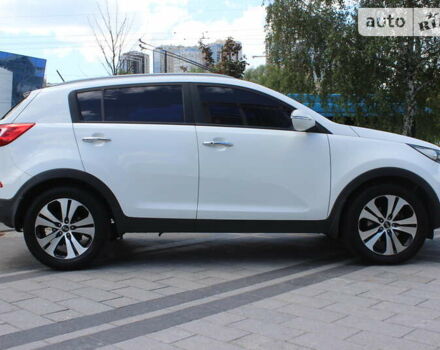 Білий Кіа Sportage, об'ємом двигуна 2 л та пробігом 200 тис. км за 14999 $, фото 7 на Automoto.ua