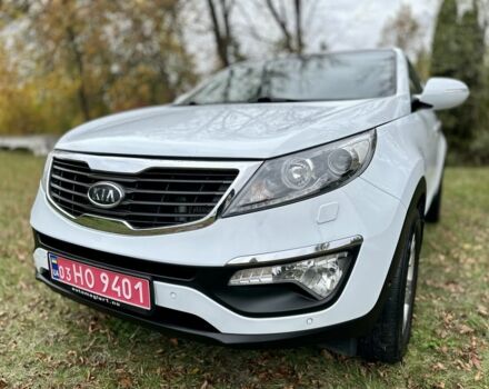 Белый Киа Sportage, объемом двигателя 1.7 л и пробегом 195 тыс. км за 12999 $, фото 1 на Automoto.ua