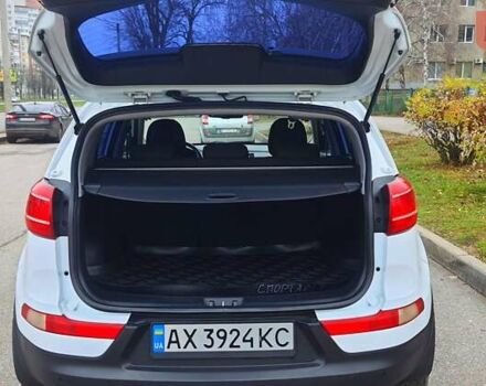 Білий Кіа Sportage, об'ємом двигуна 2 л та пробігом 102 тис. км за 14700 $, фото 27 на Automoto.ua