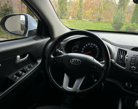 Кіа Sportage 2013 у Запоріжжя на Automoto.ua Білий Кіа Sportage, об'ємом двигуна 1.7 л та пробігом 163 тис. км за 12850 $, фото 66 на Automoto.ua