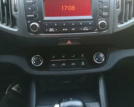 Білий Кіа Sportage, об'ємом двигуна 2 л та пробігом 198 тис. км за 12900 $, фото 11 на Automoto.ua