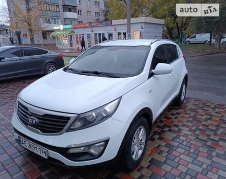 Белый Киа Sportage, объемом двигателя 1.69 л и пробегом 178 тыс. км за 12000 $, фото 9 на Automoto.ua