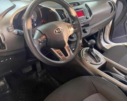 Белый Киа Sportage, объемом двигателя 2.4 л и пробегом 143 тыс. км за 12200 $, фото 6 на Automoto.ua