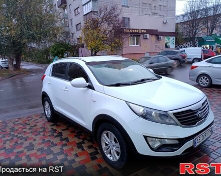 Білий Кіа Sportage, об'ємом двигуна 1.7 л та пробігом 180 тис. км за 12000 $, фото 1 на Automoto.ua