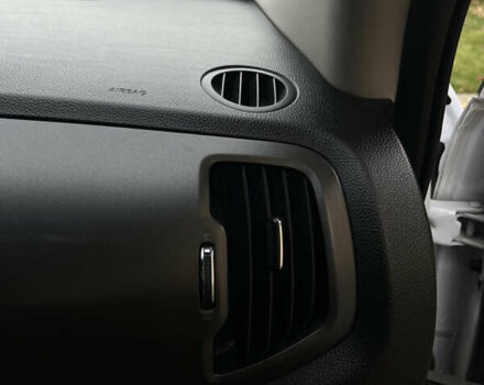 Кіа Sportage 2013 у Запоріжжя на Automoto.ua Білий Кіа Sportage, об'ємом двигуна 1.7 л та пробігом 163 тис. км за 12850 $, фото 89 на Automoto.ua