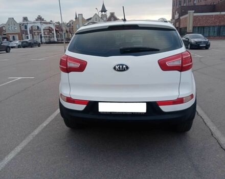 Белый Киа Sportage, объемом двигателя 2 л и пробегом 172 тыс. км за 12500 $, фото 4 на Automoto.ua