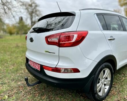 Белый Киа Sportage, объемом двигателя 1.7 л и пробегом 195 тыс. км за 12999 $, фото 7 на Automoto.ua