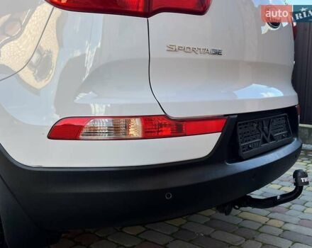 Білий Кіа Sportage, об'ємом двигуна 2 л та пробігом 223 тис. км за 14950 $, фото 36 на Automoto.ua