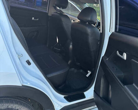 Белый Киа Sportage, объемом двигателя 1.69 л и пробегом 196 тыс. км за 11200 $, фото 11 на Automoto.ua