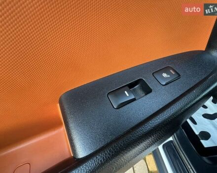 Білий Кіа Sportage, об'ємом двигуна 2 л та пробігом 223 тис. км за 14950 $, фото 103 на Automoto.ua