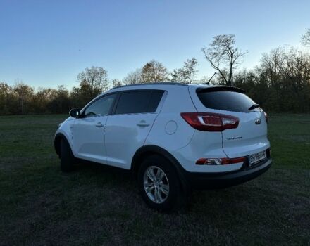 Білий Кіа Sportage, об'ємом двигуна 1.7 л та пробігом 223 тис. км за 12500 $, фото 2 на Automoto.ua