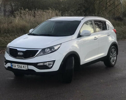 Киа Sportage 2013 в Киеве на Automoto.ua Белый Киа Sportage, объемом двигателя 2 л и пробегом 201 тыс. км за 13200 $, фото 1 на Automoto.ua