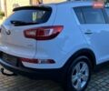 Білий Кіа Sportage, об'ємом двигуна 2 л та пробігом 223 тис. км за 14950 $, фото 58 на Automoto.ua