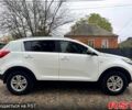 Белый Киа Sportage, объемом двигателя 2 л и пробегом 150 тыс. км за 9750 $, фото 2 на Automoto.ua