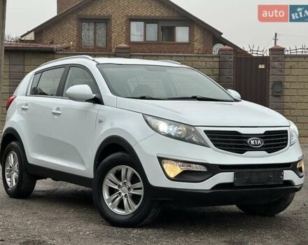 Білий Кіа Sportage, об'ємом двигуна 2 л та пробігом 158 тис. км за 12300 $, фото 7 на Automoto.ua