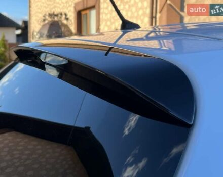 Білий Кіа Sportage, об'ємом двигуна 2 л та пробігом 223 тис. км за 14950 $, фото 42 на Automoto.ua