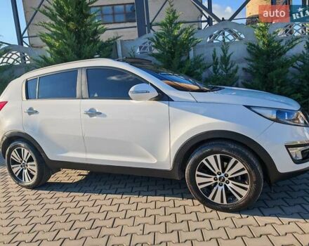 Белый Киа Sportage, объемом двигателя 0 л и пробегом 195 тыс. км за 15300 $, фото 3 на Automoto.ua