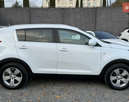 Белый Киа Sportage, объемом двигателя 1.7 л и пробегом 219 тыс. км за 12999 $, фото 10 на Automoto.ua