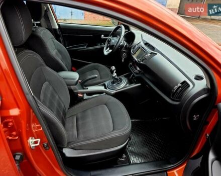 Белый Киа Sportage, объемом двигателя 2 л и пробегом 181 тыс. км за 13500 $, фото 35 на Automoto.ua