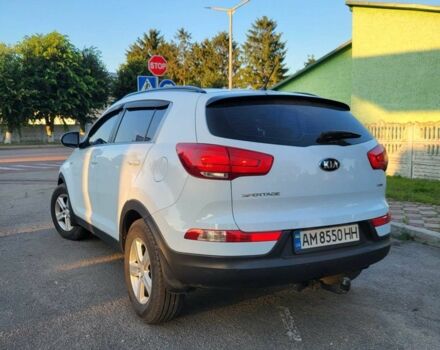 Белый Киа Sportage, объемом двигателя 1.7 л и пробегом 188 тыс. км за 14000 $, фото 5 на Automoto.ua