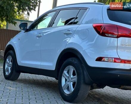 Білий Кіа Sportage, об'ємом двигуна 1.59 л та пробігом 219 тис. км за 12900 $, фото 507 на Automoto.ua