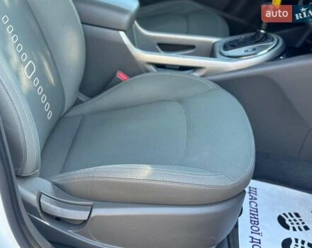 Белый Киа Sportage, объемом двигателя 2.36 л и пробегом 230 тыс. км за 11450 $, фото 23 на Automoto.ua