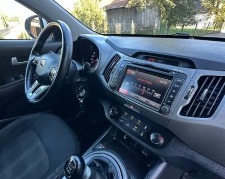 Білий Кіа Sportage, об'ємом двигуна 1.59 л та пробігом 219 тис. км за 12900 $, фото 209 на Automoto.ua