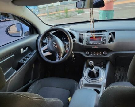 Белый Киа Sportage, объемом двигателя 1.7 л и пробегом 188 тыс. км за 14000 $, фото 7 на Automoto.ua
