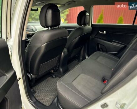 Белый Киа Sportage, объемом двигателя 1.7 л и пробегом 232 тыс. км за 14500 $, фото 8 на Automoto.ua