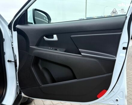 Белый Киа Sportage, объемом двигателя 2 л и пробегом 127 тыс. км за 14690 $, фото 27 на Automoto.ua